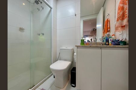 Apartamento à venda com 66m², 2 quartos e 1 vagaBanheiro Suíte 