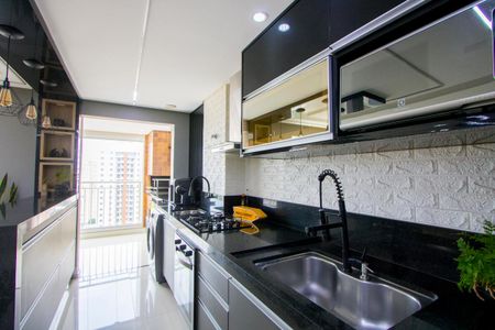 Apartamento à venda com 72m², 2 quartos e 2 vagas Apartamento à venda com 72m², 2 quartos e 2 vagasCozinha/Área de serviço