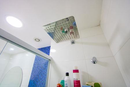 Apartamento à venda com 72m², 2 quartos e 2 vagas Apartamento à venda com 72m², 2 quartos e 2 vagasBanheiro social