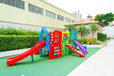 Apartamento à venda com 72m², 2 quartos e 2 vagas Apartamento à venda com 72m², 2 quartos e 2 vagasÁrea comum - Playground
