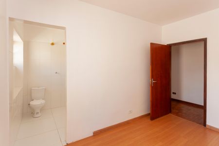 Casa à venda com 300m², 4 quartos e 2 vagasQuarto Suíte 2