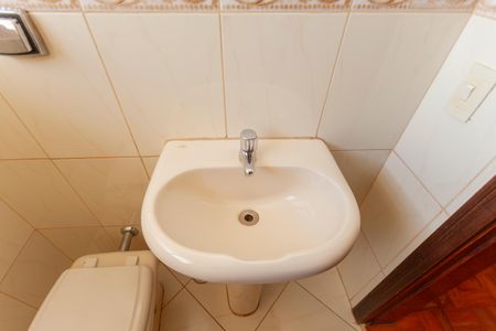 Casa à venda com 300m², 4 quartos e 2 vagasLavabo