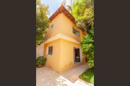 Casa à venda com 300m², 4 quartos e 2 vagasEdícula