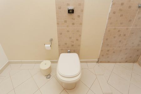 Casa à venda com 300m², 4 quartos e 2 vagasBanheiro da Suíte 4