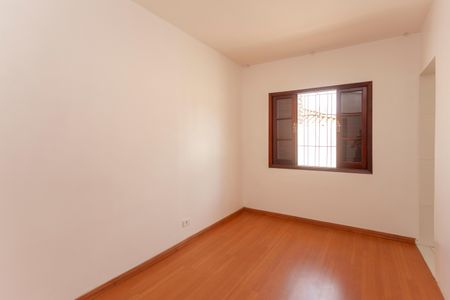 Casa à venda com 300m², 4 quartos e 2 vagasQuarto Suíte 2