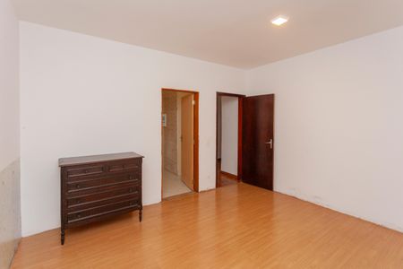 Casa à venda com 300m², 4 quartos e 2 vagasQuarto Suíte 4