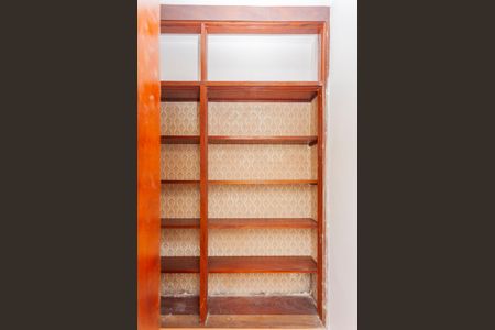 Casa à venda com 300m², 4 quartos e 2 vagasCloset da suíte 3