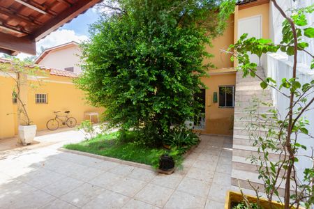 Casa à venda com 300m², 4 quartos e 2 vagasQuintal