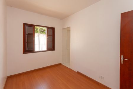 Casa à venda com 300m², 4 quartos e 2 vagasQuarto Suíte 2