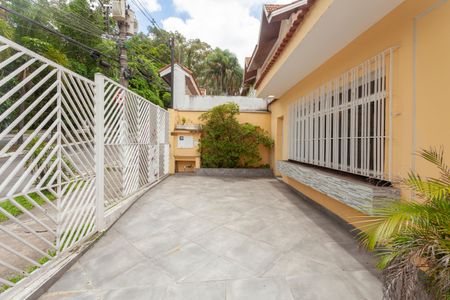 Casa à venda com 300m², 4 quartos e 2 vagasGaragem