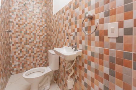 Casa à venda com 300m², 4 quartos e 2 vagasBanheiro da Edícula