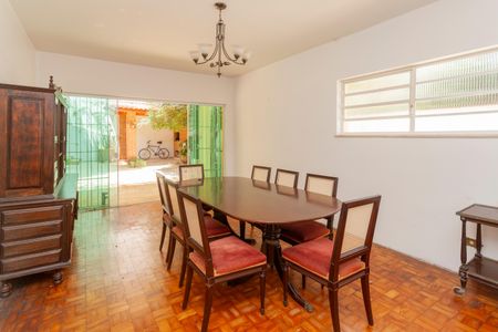 Casa à venda com 300m², 4 quartos e 2 vagasSala de Jantar