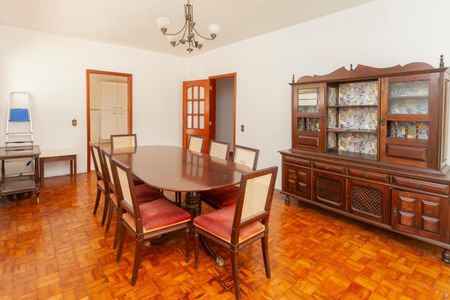 Casa à venda com 300m², 4 quartos e 2 vagasSala de Jantar