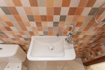 Casa à venda com 300m², 4 quartos e 2 vagasBanheiro da Edícula