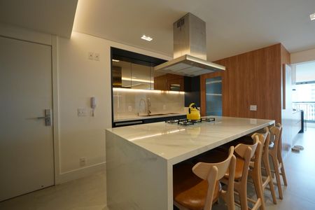 Apartamento à venda com 147m², 2 quartos e 2 vagasCozinha