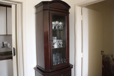 Apartamento para alugar com 72m², 2 quartos e sem vagaSala