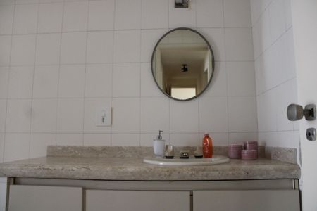 Apartamento para alugar com 72m², 2 quartos e sem vagaBanheiro 1