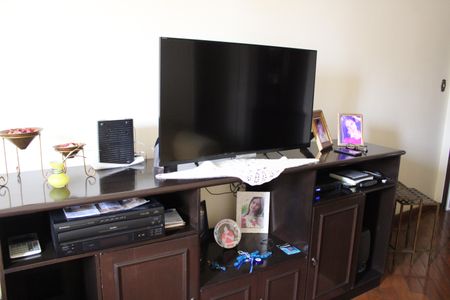 Apartamento para alugar com 72m², 2 quartos e sem vagaSala