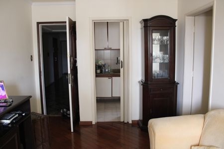 Apartamento para alugar com 72m², 2 quartos e sem vagaSala