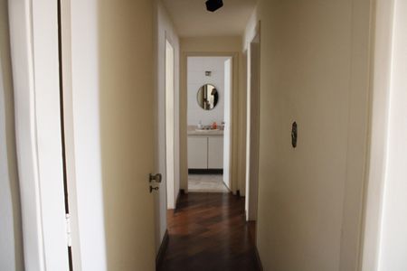 Apartamento para alugar com 72m², 2 quartos e sem vagaCorredor