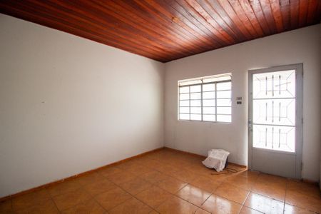 Casa para alugar com 150m², 2 quartos e 2 vagas Casa para alugar com 150m², 2 quartos e 2 vagasSala