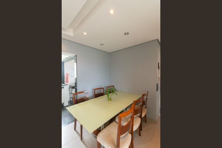 Apartamento para alugar com 4 quartos, 200m² em Planalto, Belo Horizonte