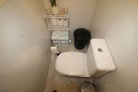 Casa à venda com 250m², 3 quartos e 2 vagasLavabo