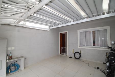 Casa à venda com 250m², 3 quartos e 2 vagasGaragem