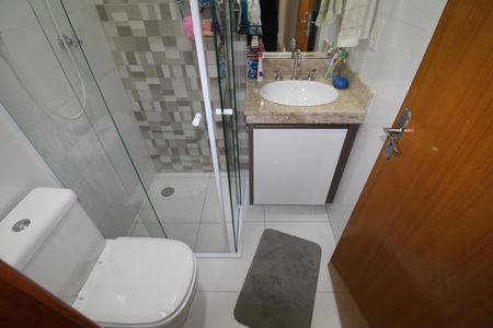 Casa à venda com 250m², 3 quartos e 2 vagasBanheiro