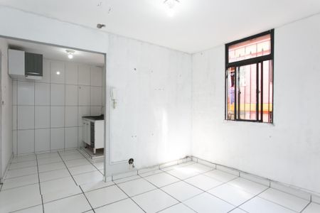Apartamento para alugar com 28m², 2 quartos e 1 vaga Apartamento para alugar com 28m², 2 quartos e 1 vagaSala