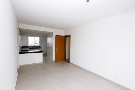 Sala de apartamento à venda com 3 quartos, 86m² em Padre Eustáquio, Belo Horizonte