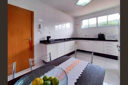 Apartamento à venda com 117m², 3 quartos e 1 vagaFoto 03