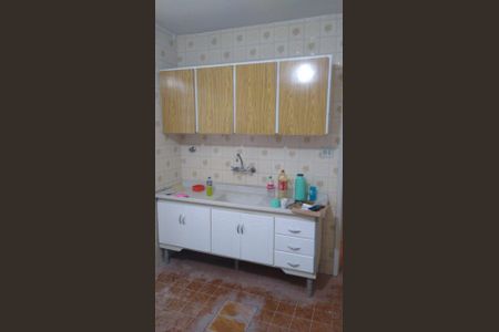 Casa à venda com 200m², 4 quartos e 2 vagas Casa à venda com 200m², 4 quartos e 2 vagasCozinha