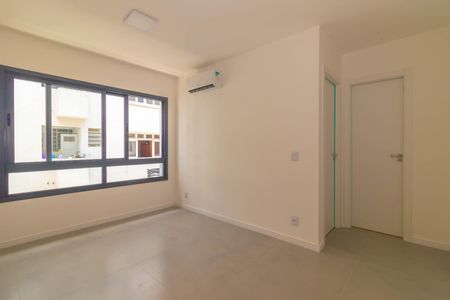 Sala  de apartamento para alugar com 1 quarto, 42m² em Santana, Porto Alegre