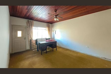 Casa à venda com 273m², 3 quartos e 2 vagas Casa à venda com 273m², 3 quartos e 2 vagasSala