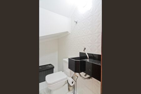 Casa à venda com 170m², 3 quartos e 2 vagas Casa à venda com 170m², 3 quartos e 2 vagasLavabo