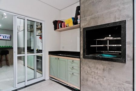 Casa à venda com 170m², 3 quartos e 2 vagas Casa à venda com 170m², 3 quartos e 2 vagasÁrea externa