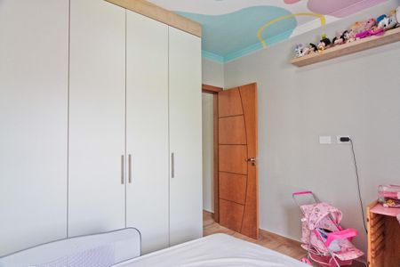 Casa à venda com 170m², 3 quartos e 2 vagas Casa à venda com 170m², 3 quartos e 2 vagasQuarto 2