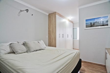 Casa à venda com 170m², 3 quartos e 2 vagas Casa à venda com 170m², 3 quartos e 2 vagasSuíte