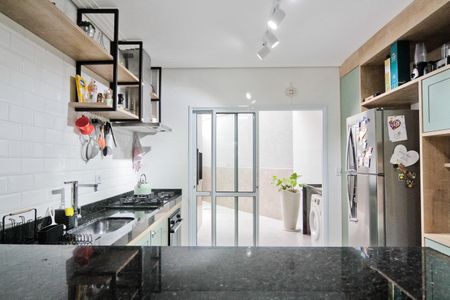 Casa à venda com 170m², 3 quartos e 2 vagas Casa à venda com 170m², 3 quartos e 2 vagasCozinha