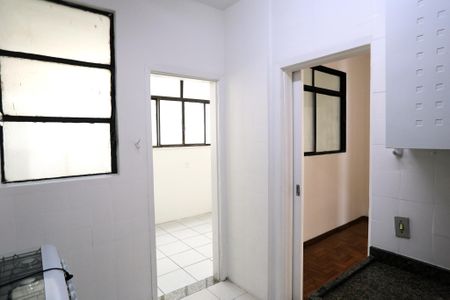 Apartamento à venda com 200m², 4 quartos e 2 vagasCozinha