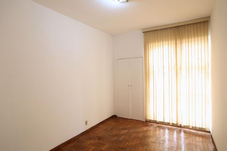 Apartamento à venda com 200m², 4 quartos e 2 vagasQuarto 1