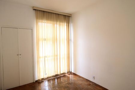 Apartamento à venda com 200m², 4 quartos e 2 vagasQuarto