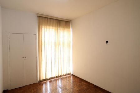 Apartamento à venda com 200m², 4 quartos e 2 vagasQuarto 1