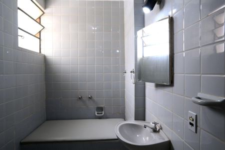 Apartamento à venda com 200m², 4 quartos e 2 vagasBanheiro