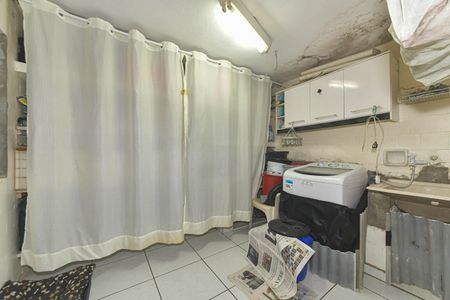 Casa à venda com 253m², 2 quartos e 1 vagaLavanderia