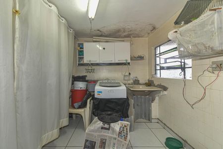 Casa à venda com 253m², 2 quartos e 1 vagaLavanderia