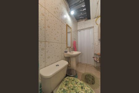 Casa à venda com 253m², 2 quartos e 1 vagaBanheiro