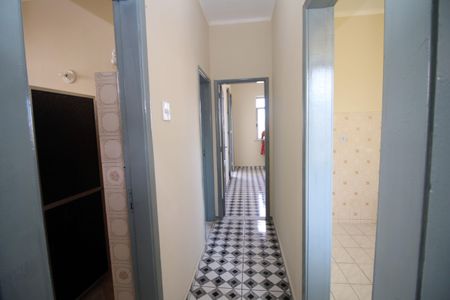 Sala - Corredor de apartamento para alugar com 2 quartos, 80m² em Olaria, Rio de Janeiro