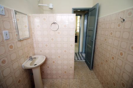 Apartamento para alugar com 80m², 2 quartos e sem vagaBanheiro